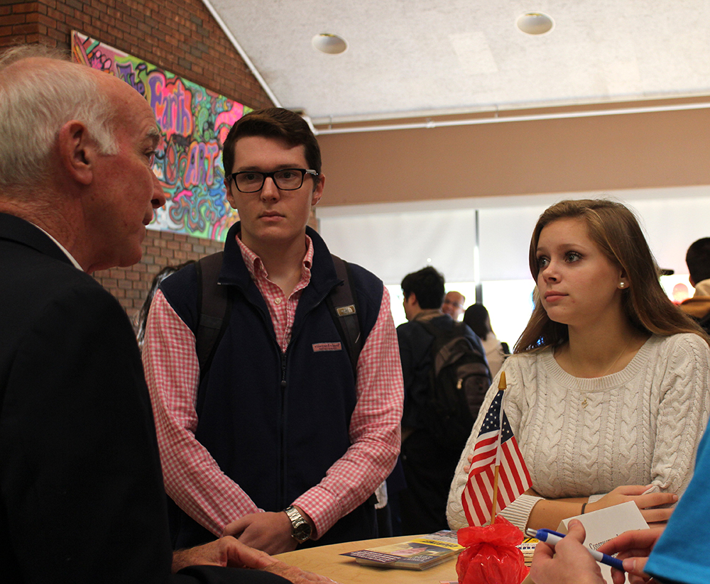 courtney-1-web Photo of Joe Courtney and students